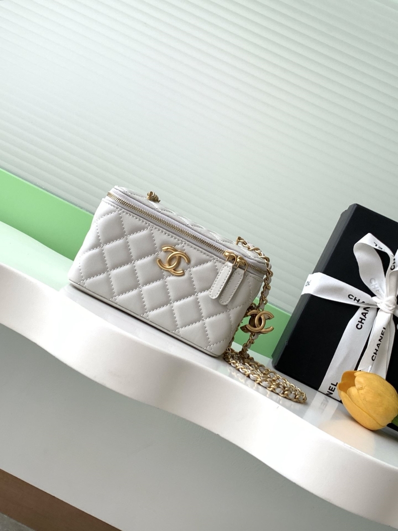 Ch**el cosmetic bags